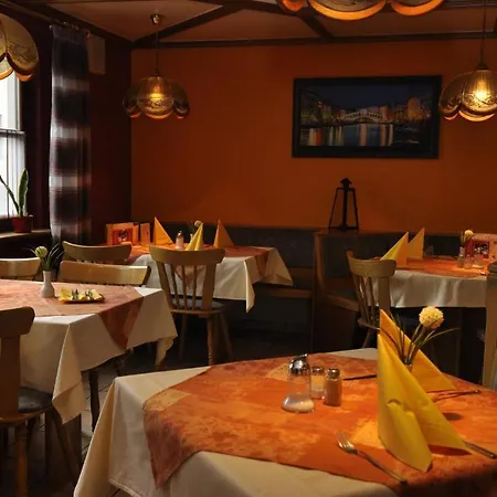Landgasthof Lang Zum Adler 호텔 3*